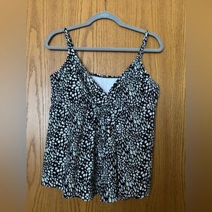 Kona Sol Woman’s Tankini Suit Top